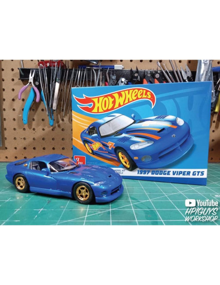 Kit Modelo AMT Hot Wheels Dodge Viper GTS 1/25 17,78 cm