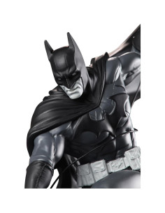 Estatua Batman Negro y Blanco McFarlane Toys 24.9 cm Ed. Limitada 2