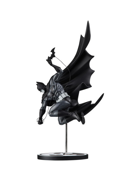 Estatua Batman Negro y Blanco McFarlane Toys 24.9 cm Ed. Limitada