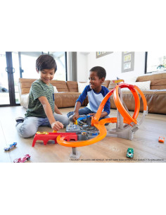 Juego de Pista Hot Wheels Spin Storm con Impulsor Motorizado 2