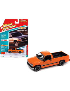 Camión de Modelo Johnny Lightning Silverado Naranja 1:64 2