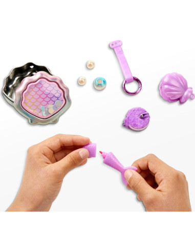 Latas Pequeñas Real Littles con 4 Encantos - 6 Diseños