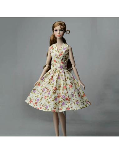 Conjunto 6 Piezas Vestido Floral y Zapatos Tacón para Muñeca 29.21 cm
