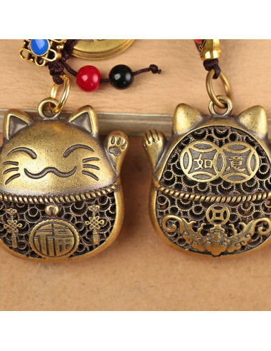 Llave de Gato de la Suerte Maneki Neko de Latón con Monedas Feng Shui