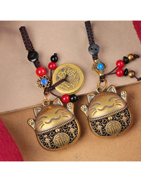 Llave de Gato de la Suerte Maneki Neko de Latón con Monedas Feng Shui
