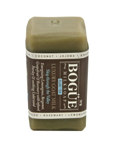Jabón Artesanal de Leche de Cabra Bogue No.8 con Cedro 133g 2