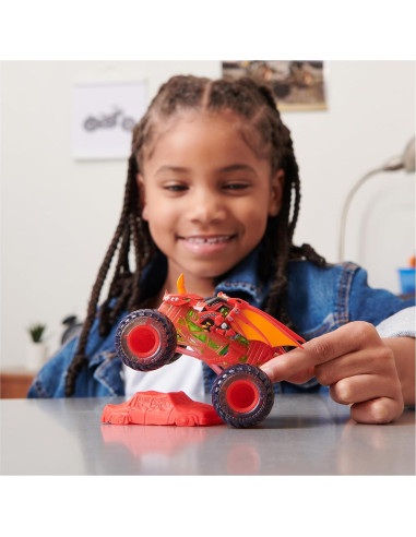 Camión Monstruo Monster Jam Dragonoid 1:64 con Accesorio