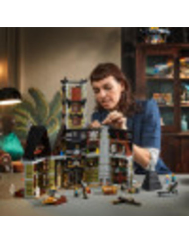 LEGO Casa Embrujada 10273 con 10 Minifiguras y Accesorios