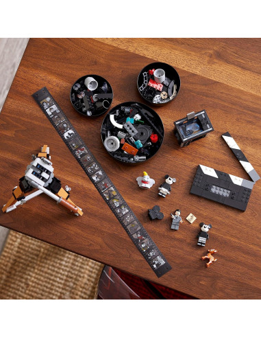 LEGO Disney Cámara Tributo a Walt Disney 43230 - 811 Piezas