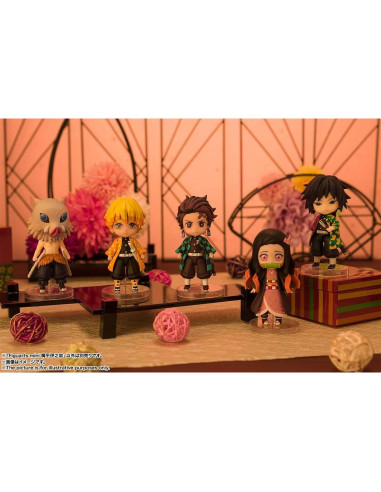 Figura de Acción Inosuke Hashibira - Demon Slayer - Bandai