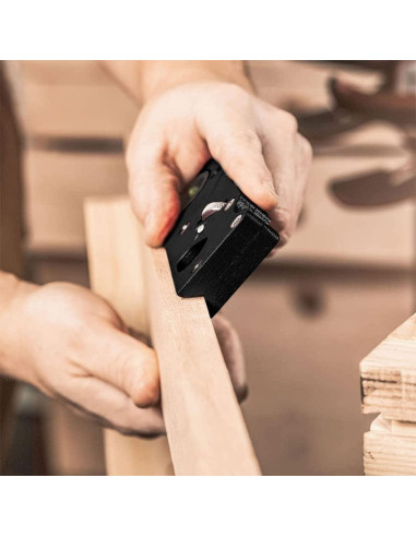 Planeador de Chaflán Manual Tshiwort para Madera 0.58 kg