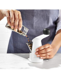 Molino de Pimienta OXO Good Grips Manual Ajustable 10 cm 2