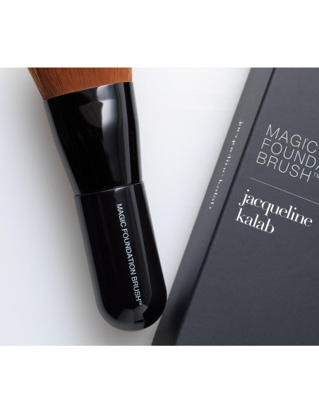Brocha de Maquillaje Jacqueline Kalab - Taklon Premium