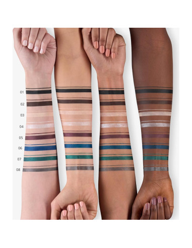 Eyeliner en Gel Essence Stay & Play 01 Cuervo Negro 5.97g