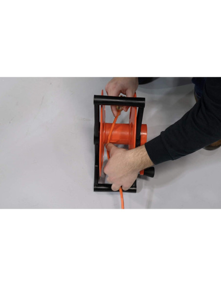 Rueda de Almacenamiento de Cable Woods E103 150 pies Rueda de Almacenamiento de Cable Woods E103 150 pies