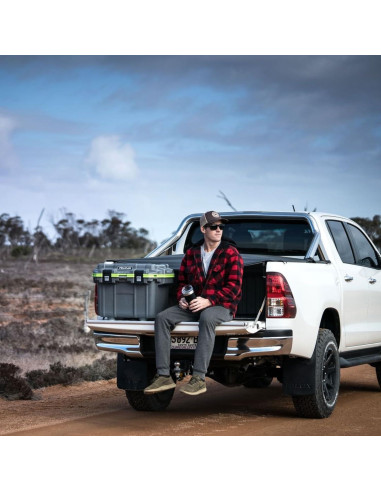 Enfriador Pelican 30QT Cemento/Blanco - 30 Cuartos, Aislamiento Extremo