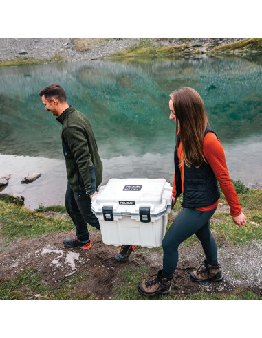 Enfriador Pelican 30QT Cemento/Blanco - 30 Cuartos, Aislamiento Extremo