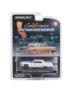 Auto a Escala 1:64 Greenlight 1972 Cadillac Sedan Blanco