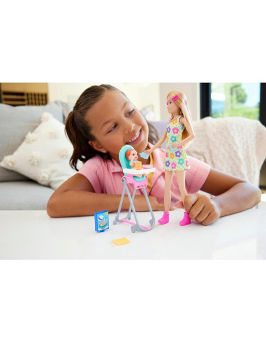 Muñeca Barbie Skipper y Set de Juego Bebé 10 Piezas