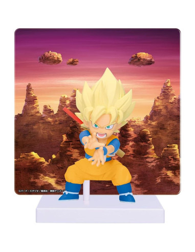 Figura Mini Goku Super Saiyan con Panel - Banpresto
