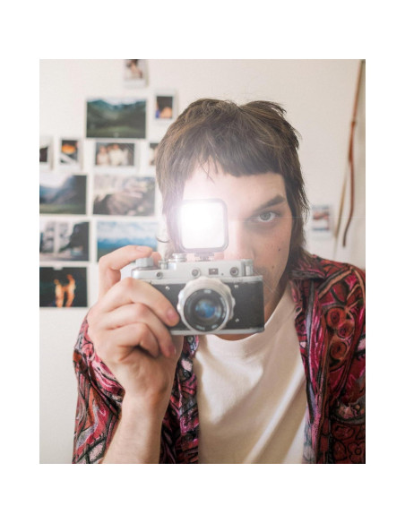 Luz de Video LED Digital Nc HFR8000VL8082 3000-7000K 2000mAh Luz de Video LED Digital Nc HFR8000VL8082 3000-7000K 2000mAh