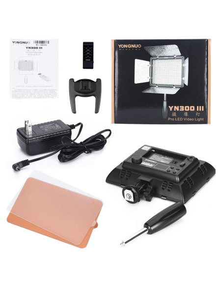Panel de Luz LED YONGNUO YN300 III 5600K con Adaptador 12V Panel de Luz LED YONGNUO YN300 III 5600K con Adaptador 12V