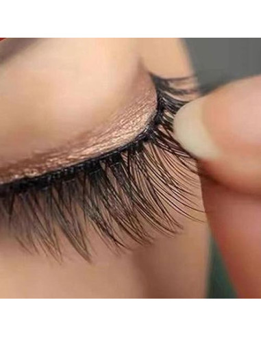 80 Piezas Pestañas Falsas Autoadhesivas BWESOO - Sin Pegamento