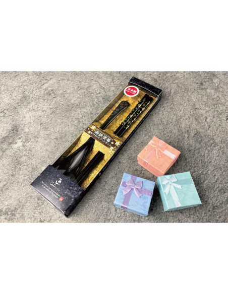 Palillos Japoneses Premium de Madera con Cuchara - Flor Dorada Palillos Japoneses Premium de Madera con Cuchara - Flor Dorada