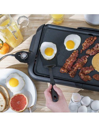 Plancha Eléctrica BELLA 1500W con Bandeja Calentadora 25.4x45.7cm