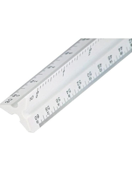 Regla Triangular de Ingeniería Staedtler 30 cm con 6 Escalas