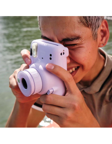 Cámara Instantánea Fujifilm INSTAX MINI 11 Blanca + 60 Fotos