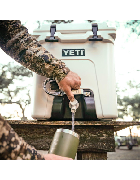 Enfriador de Agua YETI Silo 6 Galones Aislado Blanco