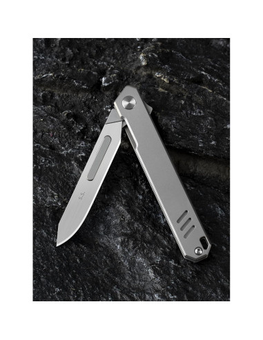 Cuchillo Plegable Olitans T029, Titanio y Acero Inoxidable 7.62cm