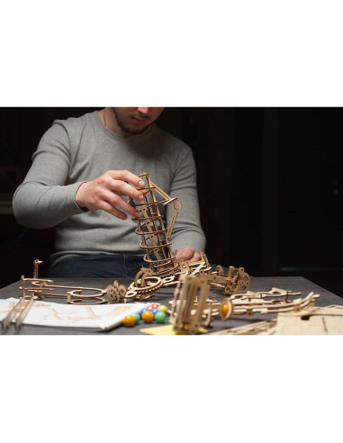 Rompecabezas 3D UGEARS Elevador Espiral de Canicas - 266 Piezas