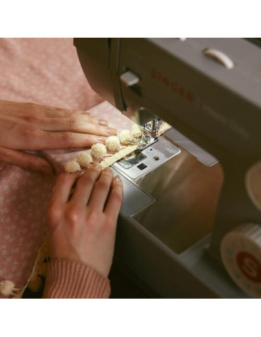 Máquina de Coser SINGER Heavy Duty 4452 con 110 Puntadas