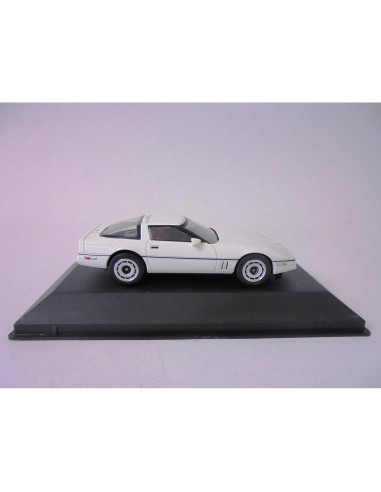 Coche a escala 1/43 OPO 10 Chevrolet Corvette C4 1984