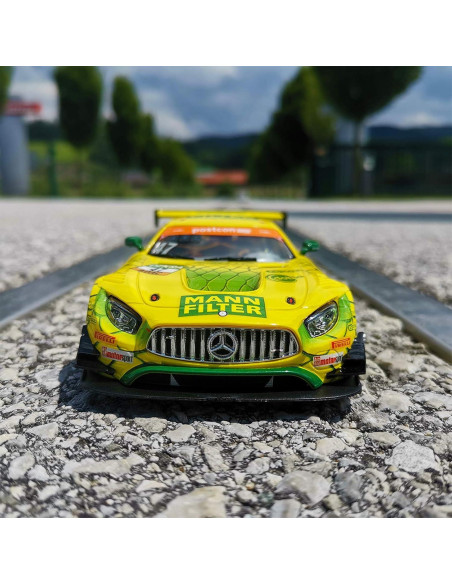 Coche de Slot Digital Carrera Mercedes AMG GT3 1:32 MANN Filter