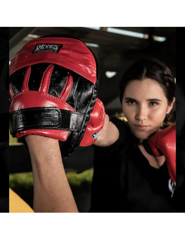 Guantes de Boxeo CLETO REYES Curvados para Entrenamiento Rojo