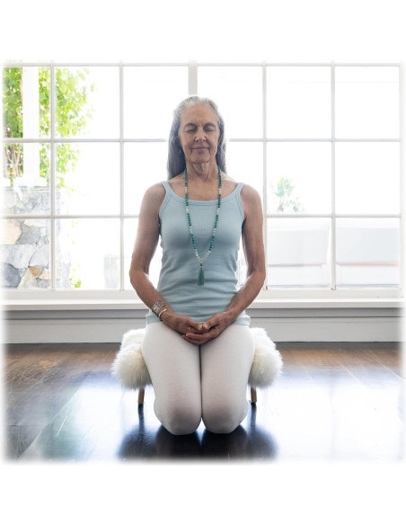 Banco de Meditación Pomoloso con Funda de Piel de Oveja