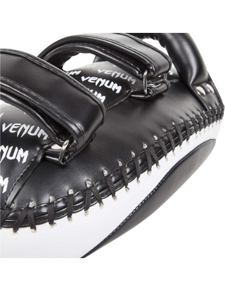 Pad de Patada Ligero Venum Skintex Cuero Negro/Hielo