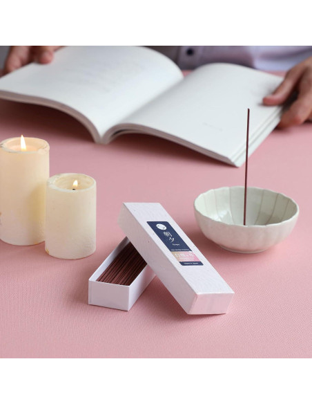 Incienso Bajo Humo Asayu Japón Sakura y Sándalo 20g