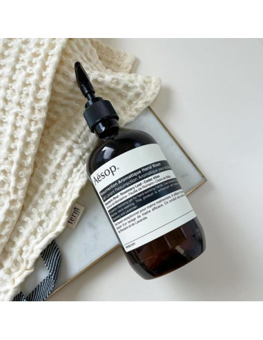 Jabón de Manos Aesop Resurrection 500mL - Limpiador Suave