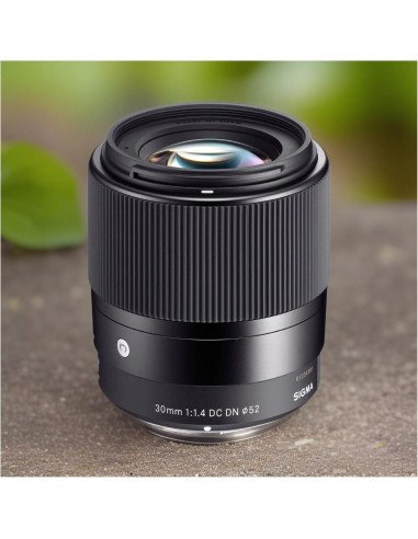 Lente Sigma 30mm f/1.4 DC DN para Sony E + Tarjeta 64GB