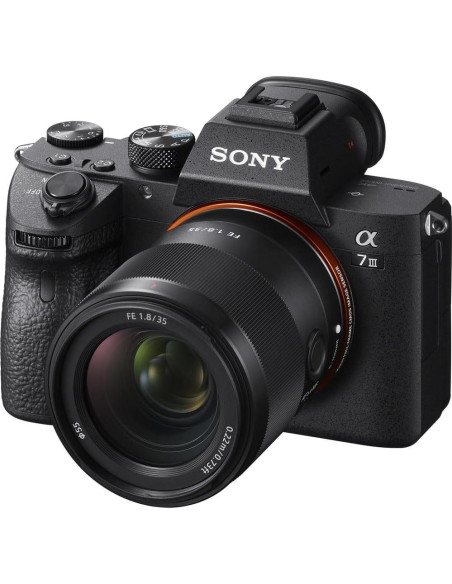 Lente Sony FE 35mm f/1.8 para Cámaras E - Incluye Kit de Filtros Lente Sony FE 35mm f/1.8 para Cámaras E - Incluye Kit de Filtros