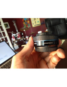 Lente Pancake Samsung EX-W16NBUS 16mm f/2.4 para Cámaras NX 2