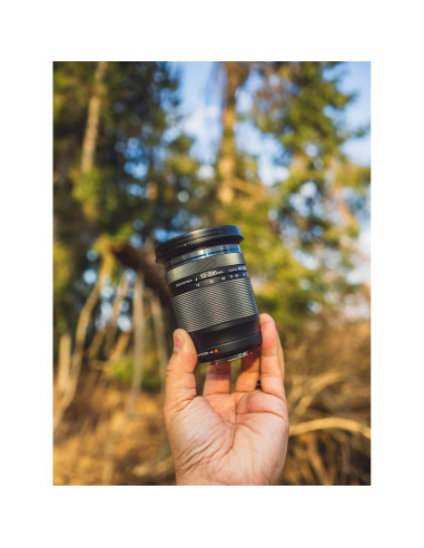 Lente OM SYSTEM M.Zuiko 12-200mm F3.5-6.3 Micro Cuatro Tercios