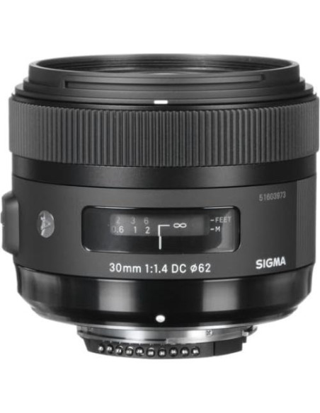 Lente Sigma 30mm f/1.4 DC HSM Art para Nikon F + Accesorios Lente Sigma 30mm f/1.4 DC HSM Art para Nikon F + Accesorios