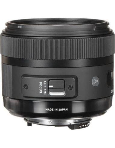 Lente Sigma 30mm f/1.4 DC HSM Art para Nikon F + Accesorios