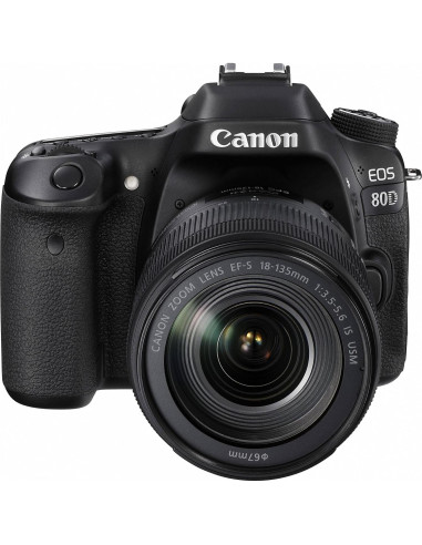 Cámara réflex digital Canon EOS 80D con lente 18-135mm