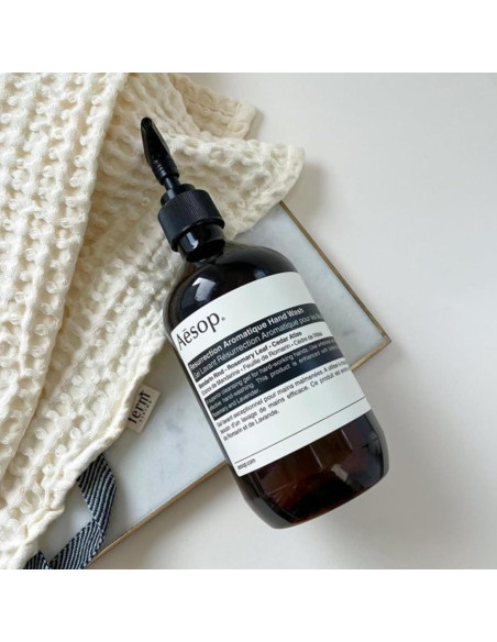Jabón de Manos Aesop Resurrection 500mL con Aceites Naturales